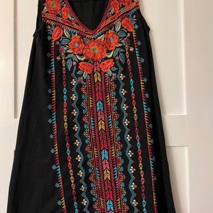 Johnny Was Size Small Black Embroidered Cotton Shift Dress